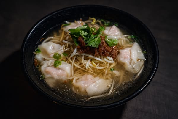 Wonton Noodle Soup (5pcs) / 雲吞湯麵 5pcs